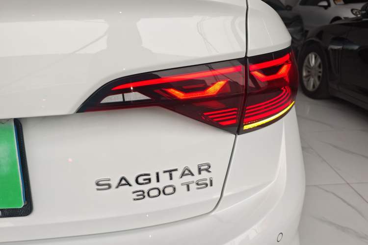 Used Volkswagen Sagitar 2023 300TSI DSG Excellence Edition Right Rear Taillight