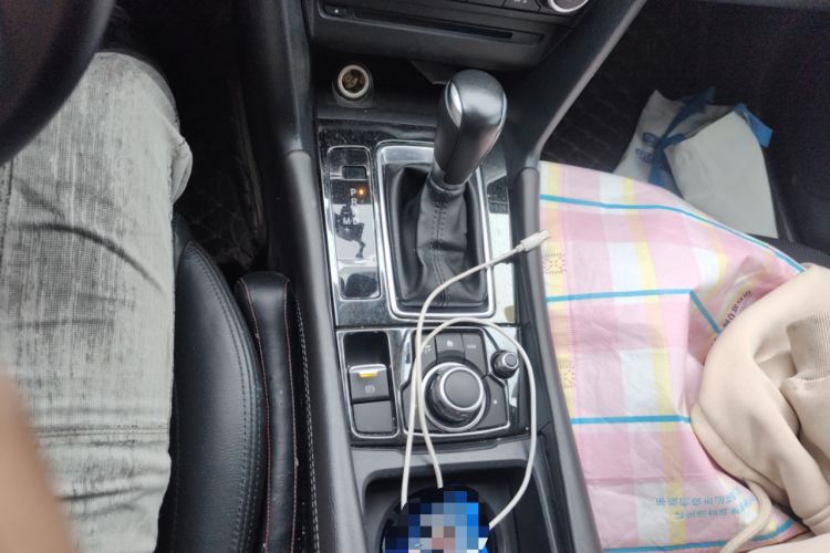 Used Mazda 3 Axela 2017 Hatchback 2.0L Automatic Sport Model China V Emission Standard Gear Lever