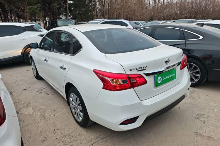 Used Nissan Sylphy 2021 Classic 1.6XE CVT Comfort Edition Exterior 2