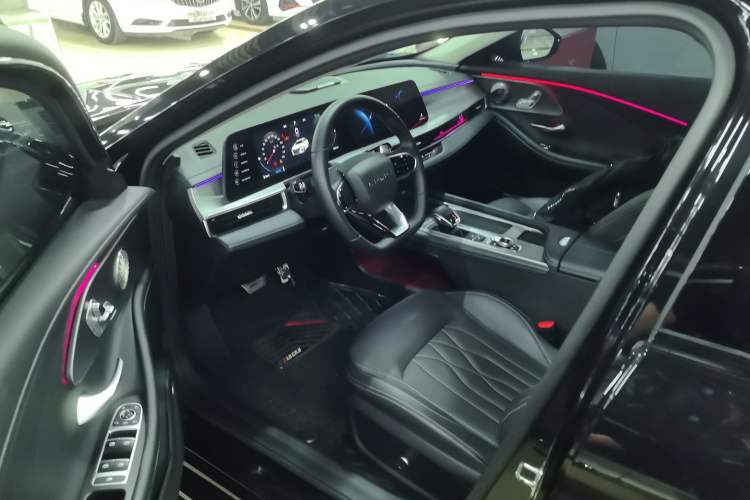 Used Chery Arrizo 8 2023 High-Performance Edition 2.0T DCT Powerfully Equipped
