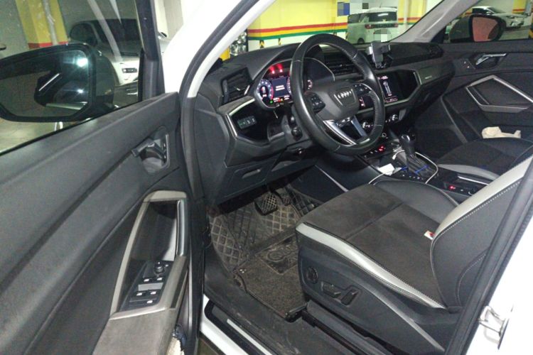 Used Audi Q3 2021 35 TFSI Progressive Dynamic Edition
