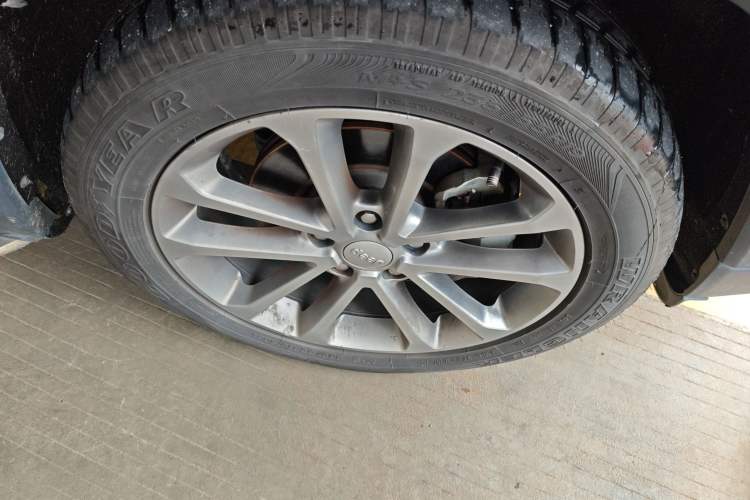 Used Jeep Grand Commander 2018 2.0T Four-Wheel Drive Prestige Edition China V
