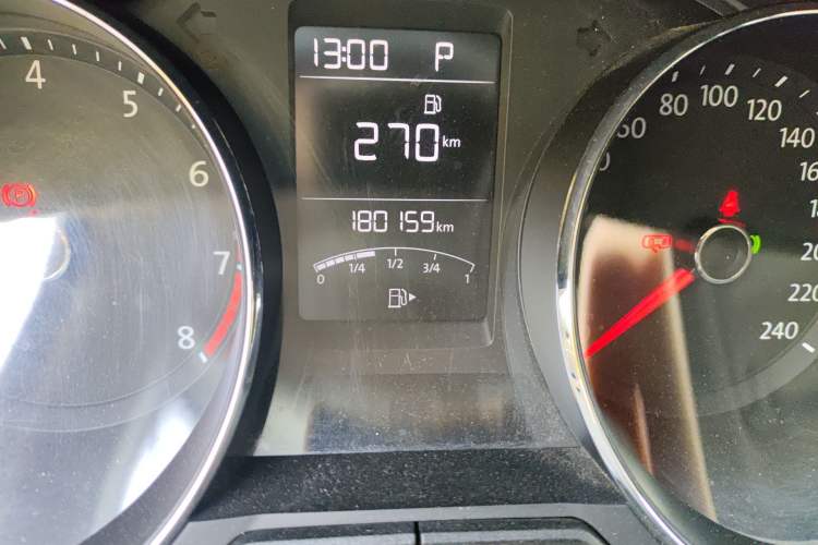 Used Volkswagen Lavida 2015 230TSI DSG Comfort Edition
