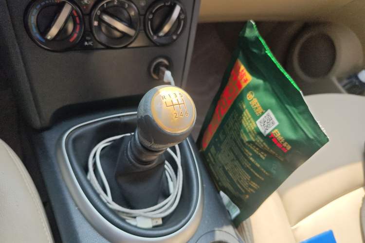 Used Nissan Qashqai 2012 2.0 XL Fire 6MT 2WD Gear Lever