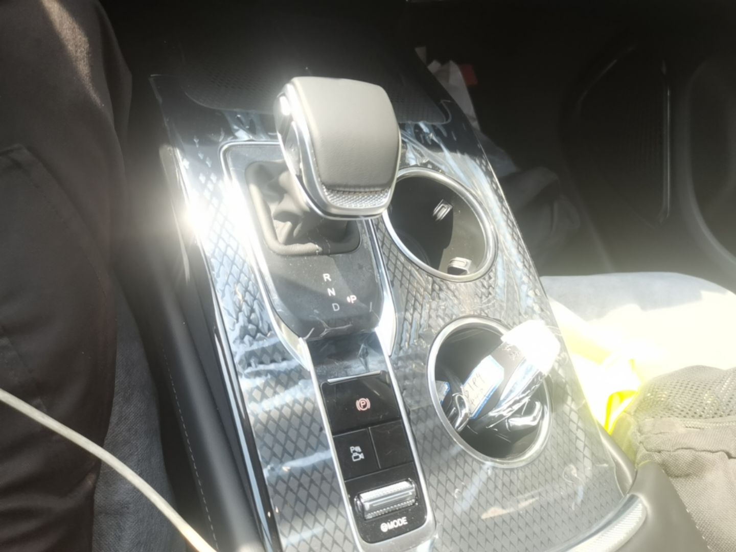 Hongqi HS3 PHEV 2025 Model 117km Jingwei Edition — снимка 16