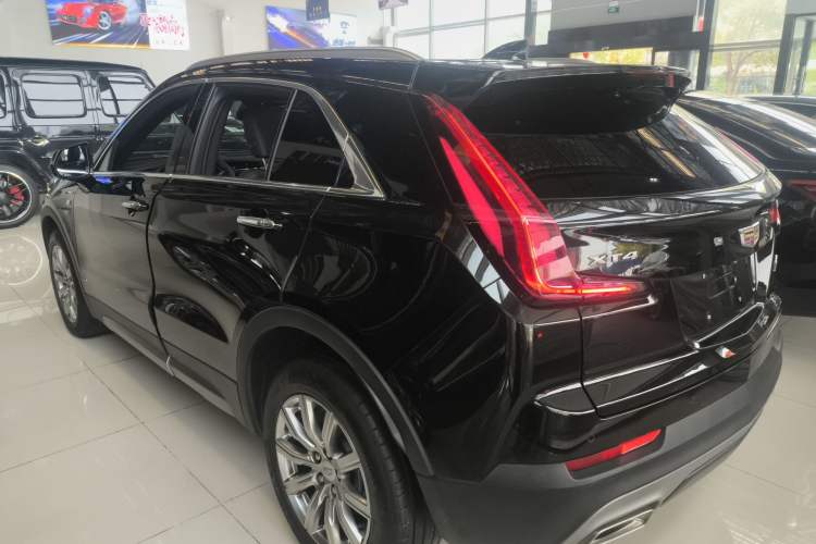 Used Cadillac XT4 2022 28T Two-Wheel Drive Prestige Version
