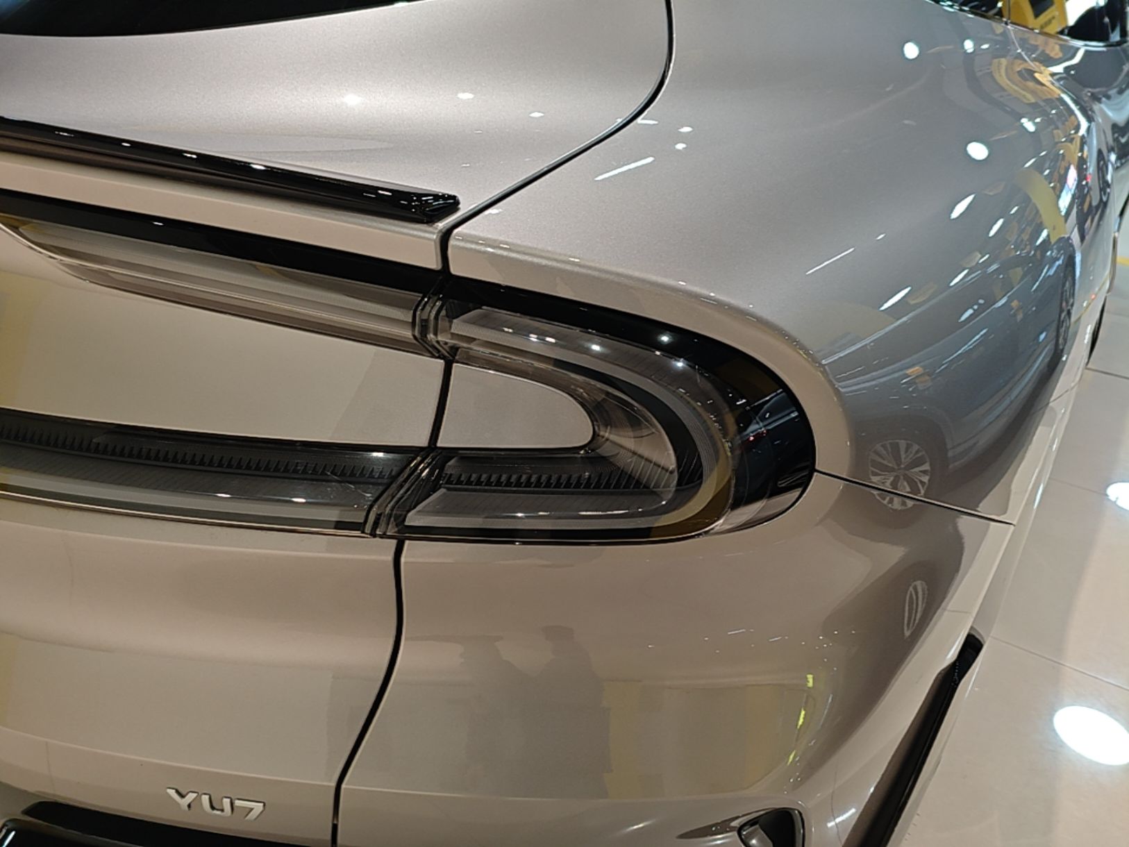 Xiaomi Auto YU7 2025 Ultra-Long Range All-Wheel Drive Pro Version — снимка 9