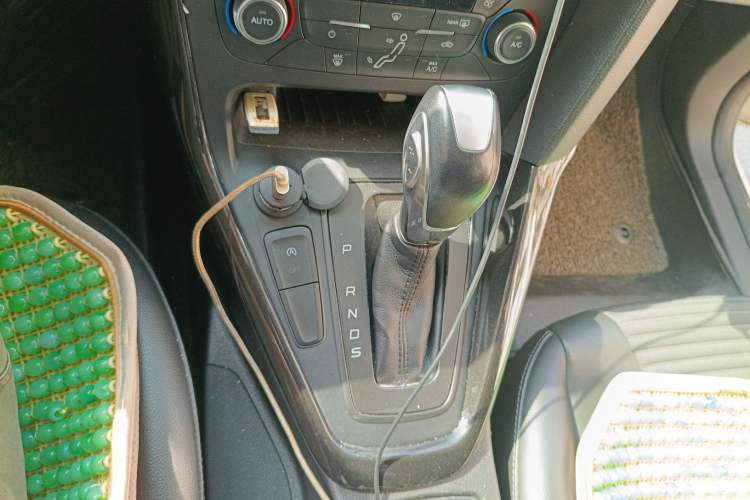 Used Ford Focus 2017 Hatchback EcoBoost 125 Automatic - Ultra-Powerful Style Edition with Smart Drive Features