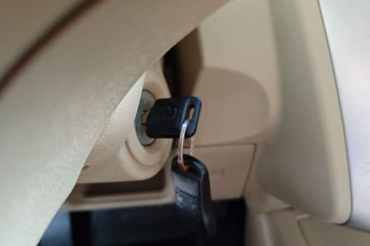 Used Venucia D50 2013 1.6L Automatic Fashion Edition
