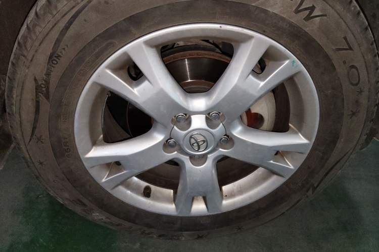 Used Toyota RAV4 2010 2.4L Automatic Deluxe Upgrade Edition