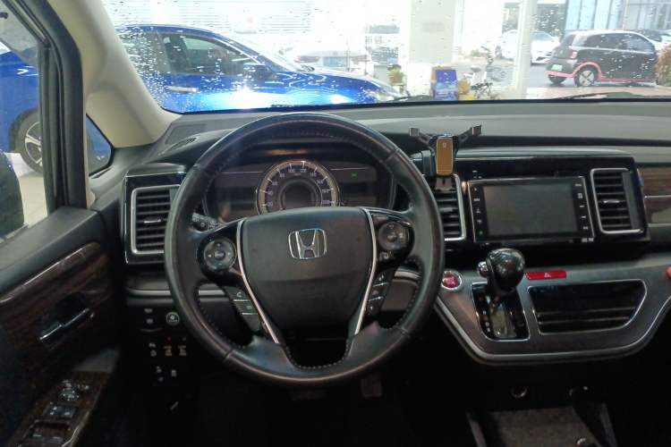 Used Honda Elysion 2016 2.4L Supreme Edition Steering Wheel