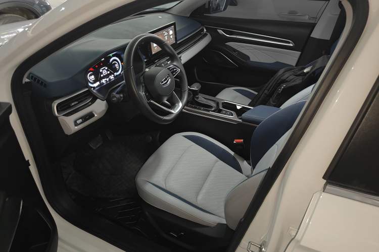 Used Geely Auto Emgrand 2022 4th Generation 1.5L CVT Flagship Model Left Front Seat