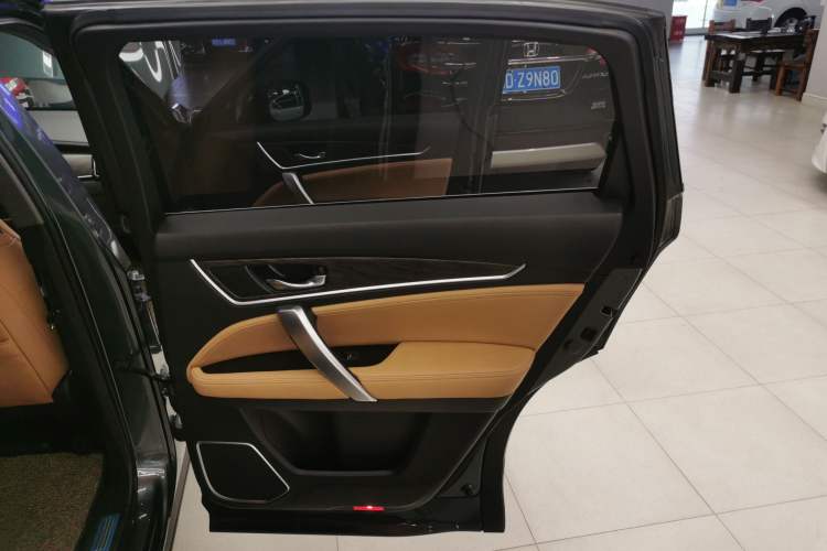 Used Honda UR-V 2020 370TURBO Two-Wheel Drive Luxury Edition
