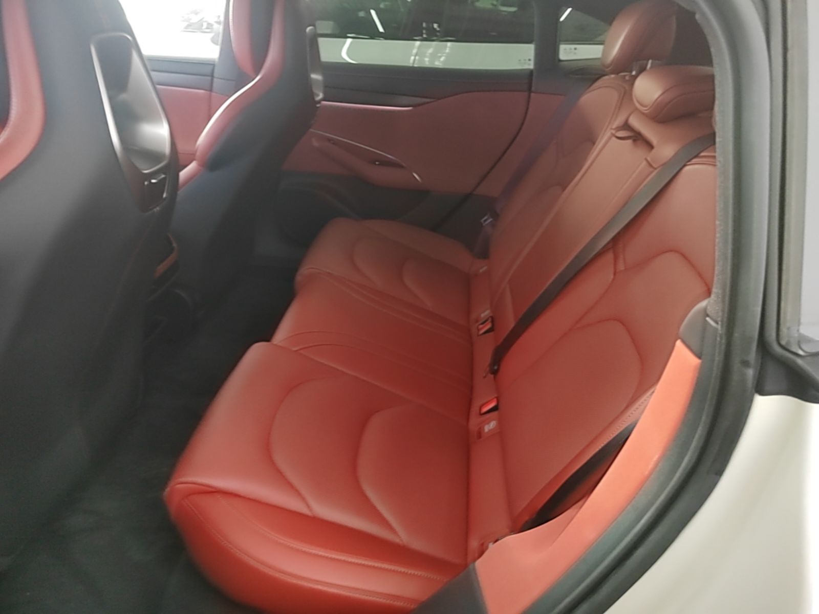 Xiaomi Auto SU7 2024 Rear-Drive Ultra-Long Range Advanced Pro-Level Intelligent Driving Version — снимка 20