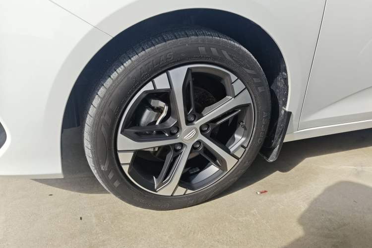 Used Geely Auto Emgrand L 2022 1.4T CVT Flagship Edition
