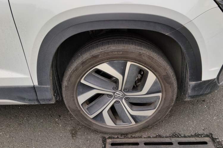 Used Volkswagen Tharu 2024 300TSI Two-Wheel-Drive Full Moon Edition Right Front Wheel Hub