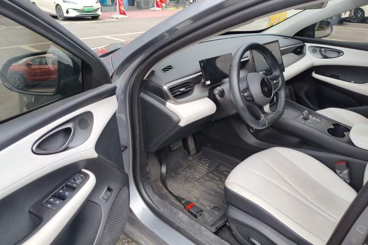 Used BYD Seal 05 DM-i 2025 DM-i Intelligent Drive 120KM Flagship Model Driver Seat