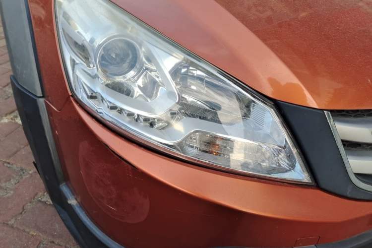Used Dongfeng Aeolus H30 2014 CROSS 1.5L Manual Gratitude Edition
