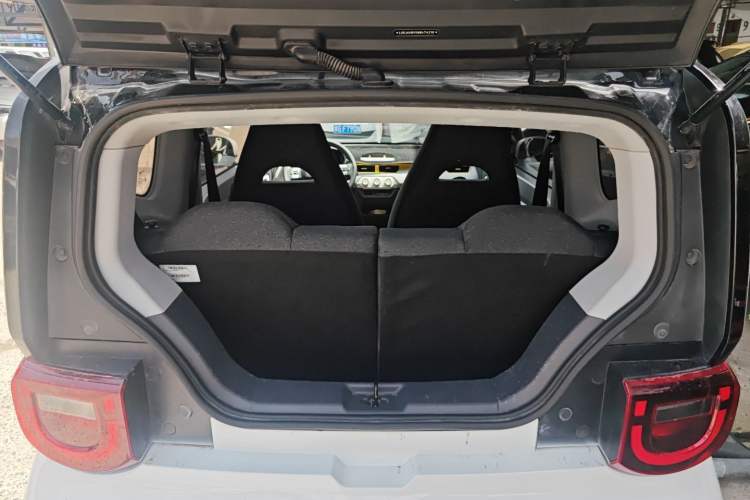 Used Chery QQ Ice Cream 2022 170km Sundae Phosphate Lithium-Ion