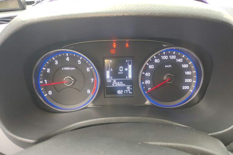 Used Hyundai ix25 2017 1.6L Manual Fashion Model