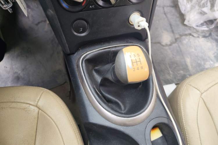 Used Nissan Qashqai 2011 1.6XE Wind 5MT 2WD Gear Lever