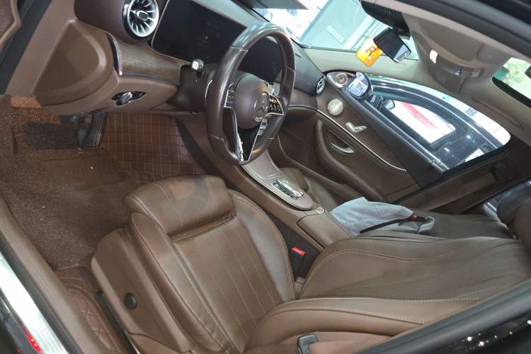 Used Mercedes-Benz E-Class 2023 Facelift E 260 L