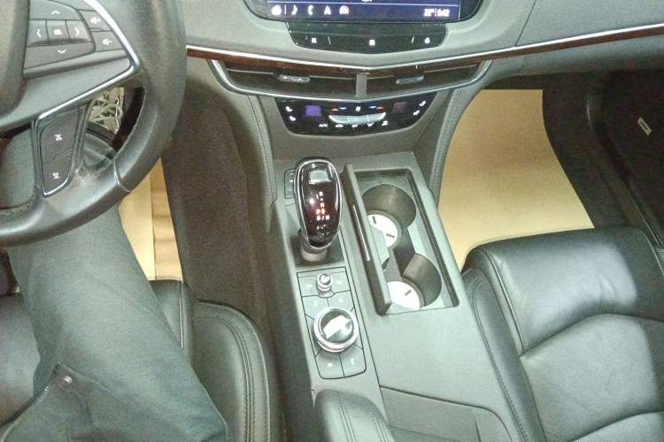 Used Cadillac CT6 2020 28T Elite Edition Gear Lever