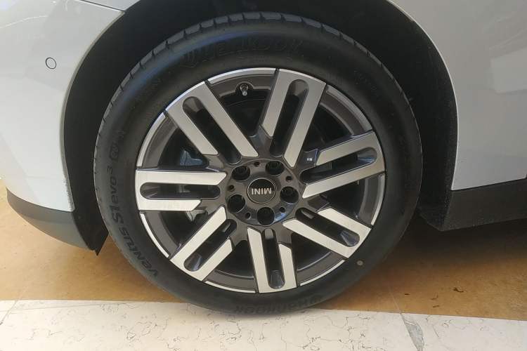 Used MINI Electric MINI COOPER 2025 Model Facelift 466km COOPER E Classic Style
