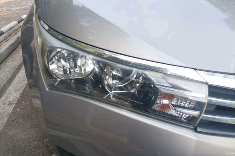 Used Toyota Corolla 2014 1.6L CVT GL Right Front Headlight