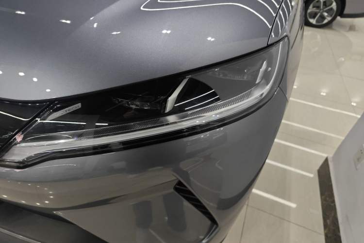 Used BYD Yuan UP 2025 Model 301KM Leading Version