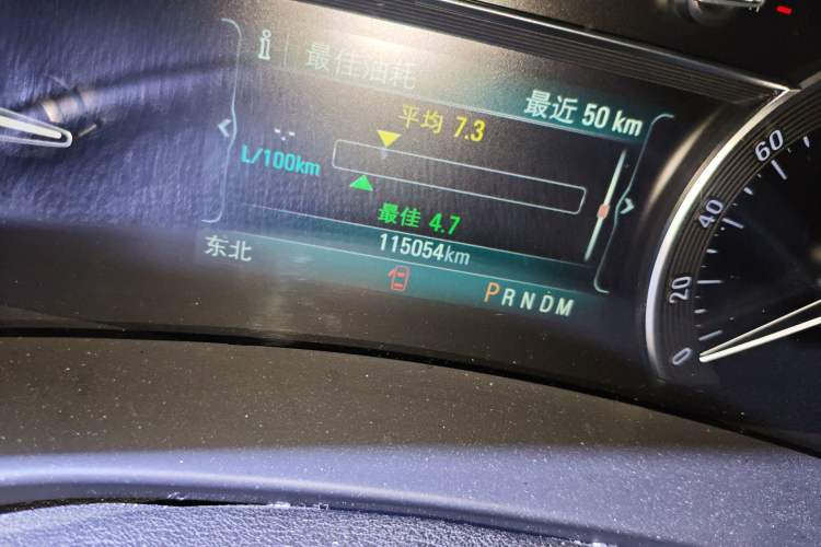 Used Buick GL8 2017 ES 28T Comfort Model China V Standard Odometer Close Up