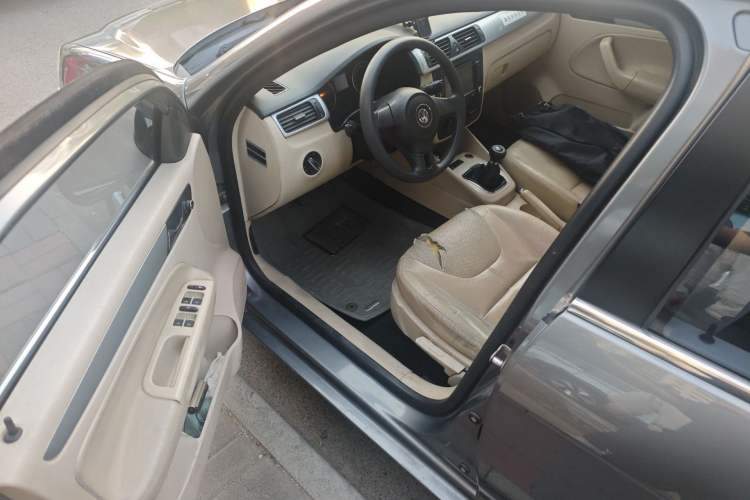 Used Volkswagen Bora 2012 1.6L Manual Fashion Edition