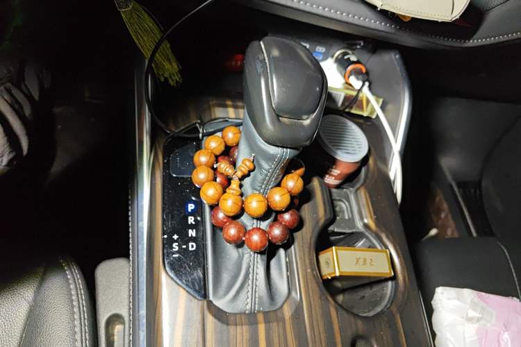 Used Toyota Crown Kluger 2021 2.5L HEV Four-Wheel Drive Luxury Edition Gear Lever