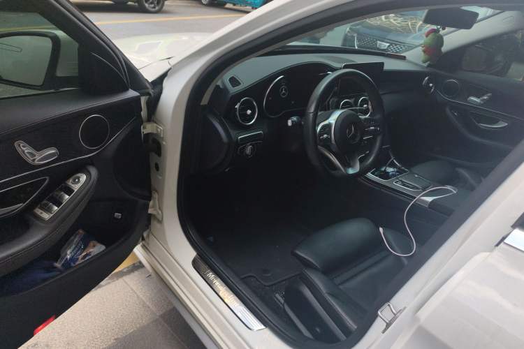 Used Mercedes-Benz C-Class 2020 C 200 L Fashion Edition Sport Version
