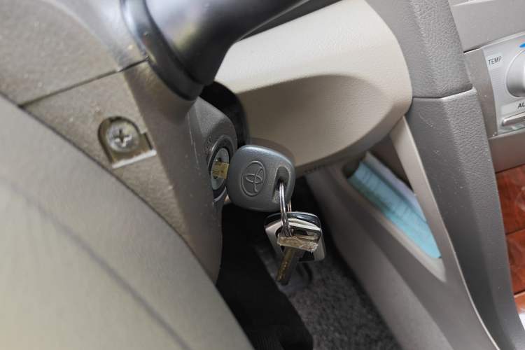 Used Toyota Camry 2013 200G Classic Luxury Edition