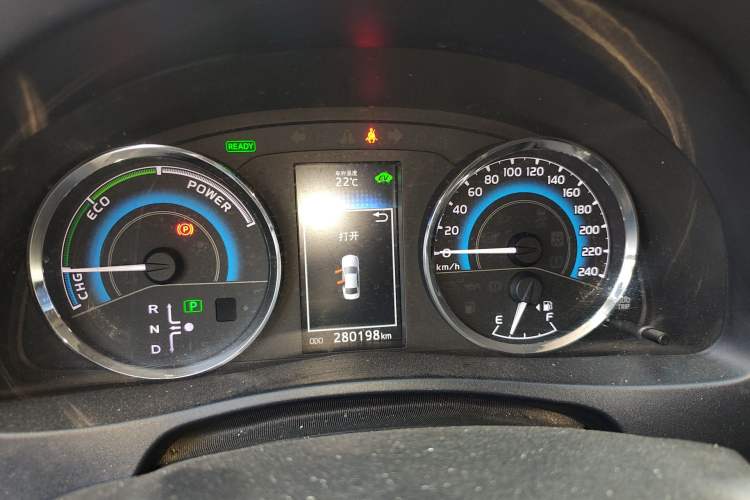 Used Toyota Levin 2017 Revised Dual-Engine 1.8H GS E-CVT Elite Sunroof Version China V Standard
