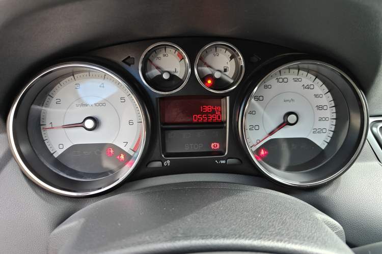 Used Peugeot 308 2014 Enjoy Edition Classic 1.6L Manual YouShang Model
