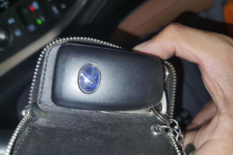 Used Lexus NX 2020 300h Front-Drive FENGSHANG Version China VI Standard Vehicle Key