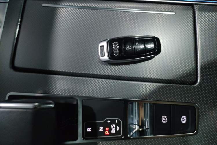 Used Audi A6L 2021 45 TFSI Prestige Dynamic Edition Vehicle Key