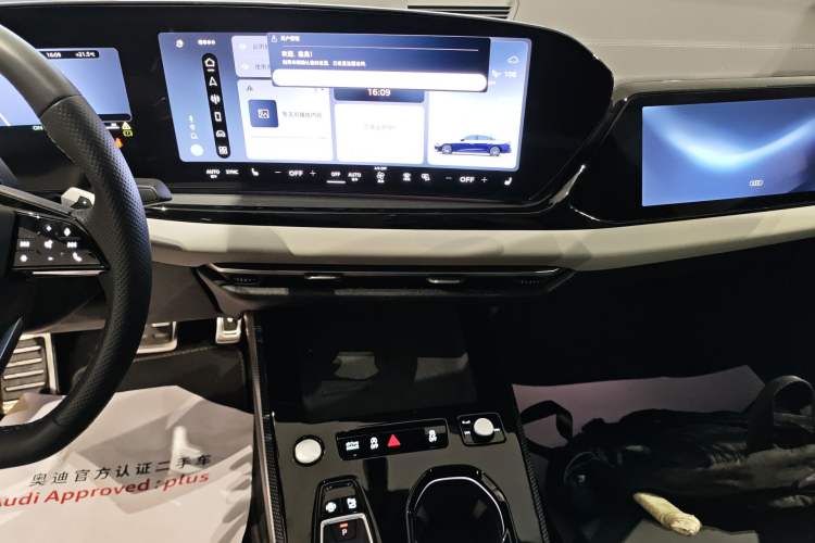 Used Audi A5L 2026 2.0T Sport quattro Audio And AC Panel