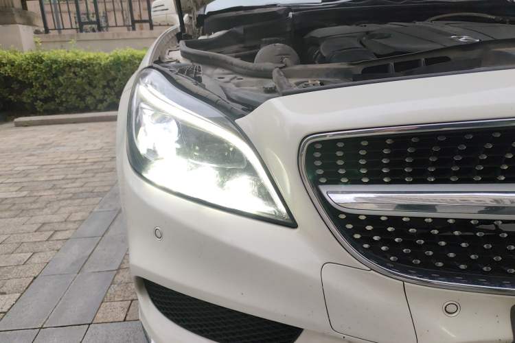 Used Mercedes-Benz CLS 2016 CLS 320 Elegant Edition Right Front Headlight