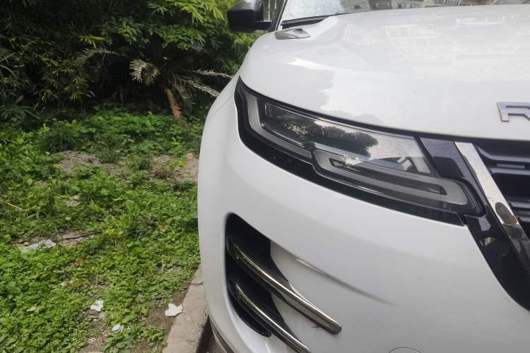 Used Land Rover Range Evoque New Energy 2022 Aurora L P300e Plug-in Hybrid Electric Version
