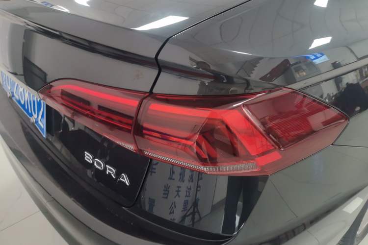 Used Volkswagen Bora 2021 1.5L Automatic Comfort Smart Connect Edition Right Rear Taillight