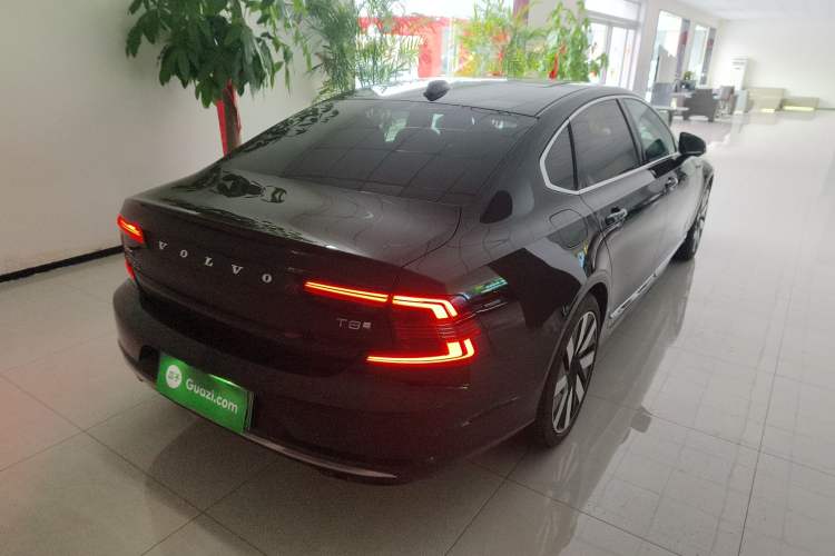 Used Volvo S90 New Energy 2025 Plug-in Hybrid Four-Wheel Drive Long-Range Luxury Smart Edition