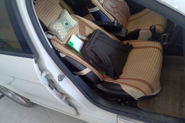 Used Volkswagen Bora 2015 Value Edition 1.6L Manual Fashionable Style
