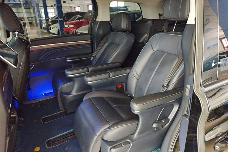 Used GAC Trumpchi M8 2023 Lingxiu Series 390T Prestige Edition Left Rear Seat