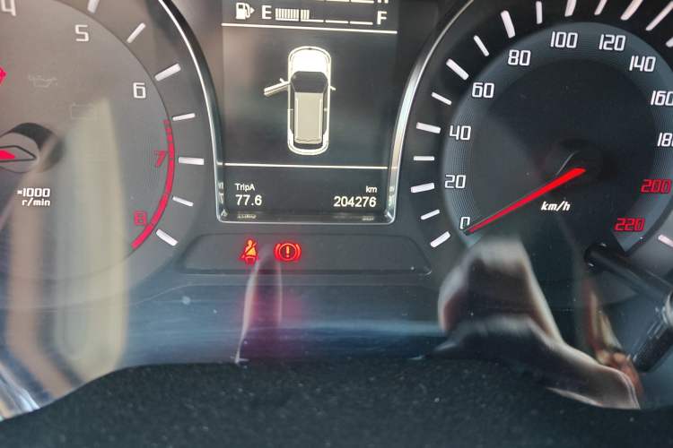 Used GAC Trumpchi GS4 2015 200T Manual Luxury Edition Odometer Close Up