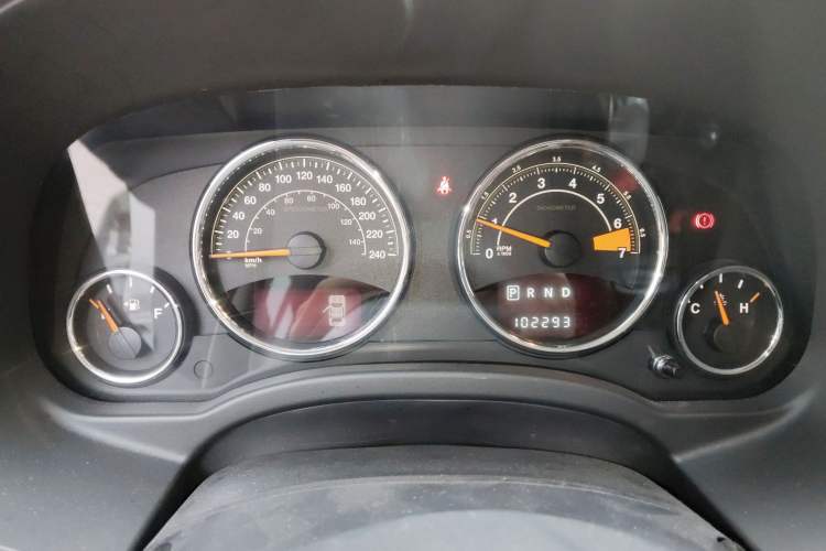 Used Jeep Compass 2014 2.4L four-wheel drive sport version
