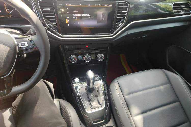 Used Volkswagen T-ROC 2021 Revised Version 280TSI DSG Two-Wheel Drive Comfort & Smart Connectivity Edition