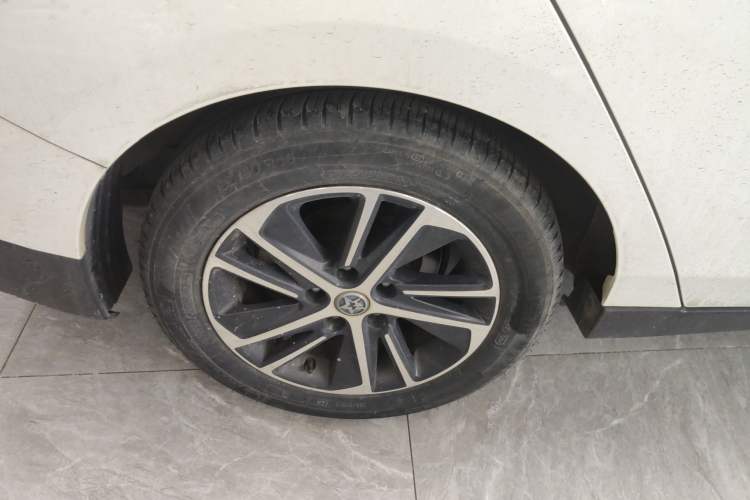 Used Venucia D60 2018 1.6L CVT Smart Connect Elite Edition